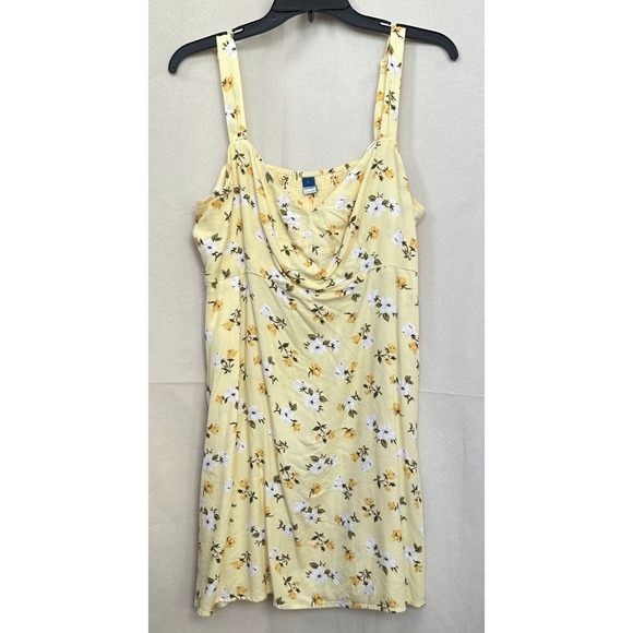 Old Navy Dresses & Skirts - Old Navy Babydoll Fit Flare Mini Dress L Yellow Floral Smocked Fairy Cottage